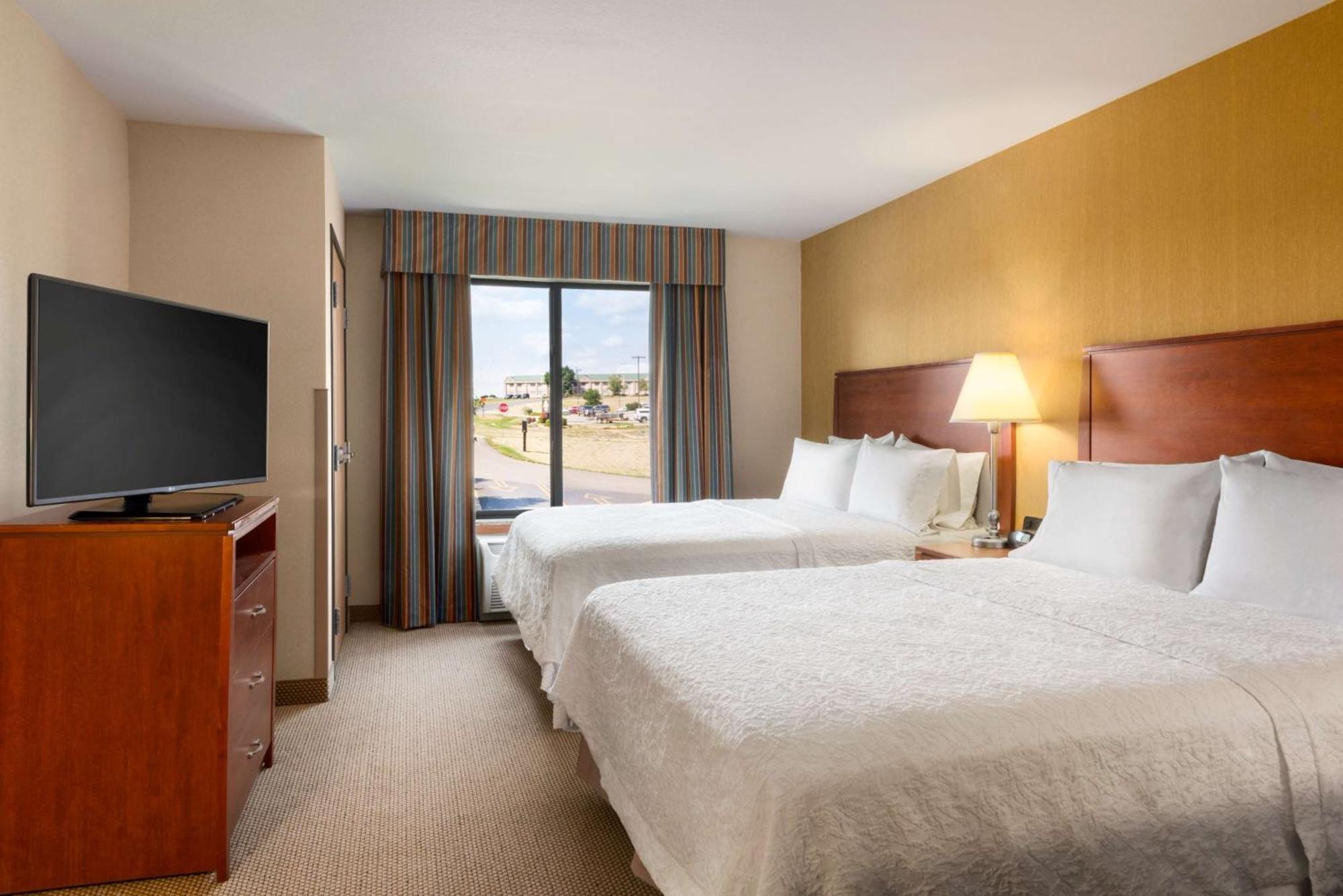 Hampton Inn Spearfish Exteriör bild